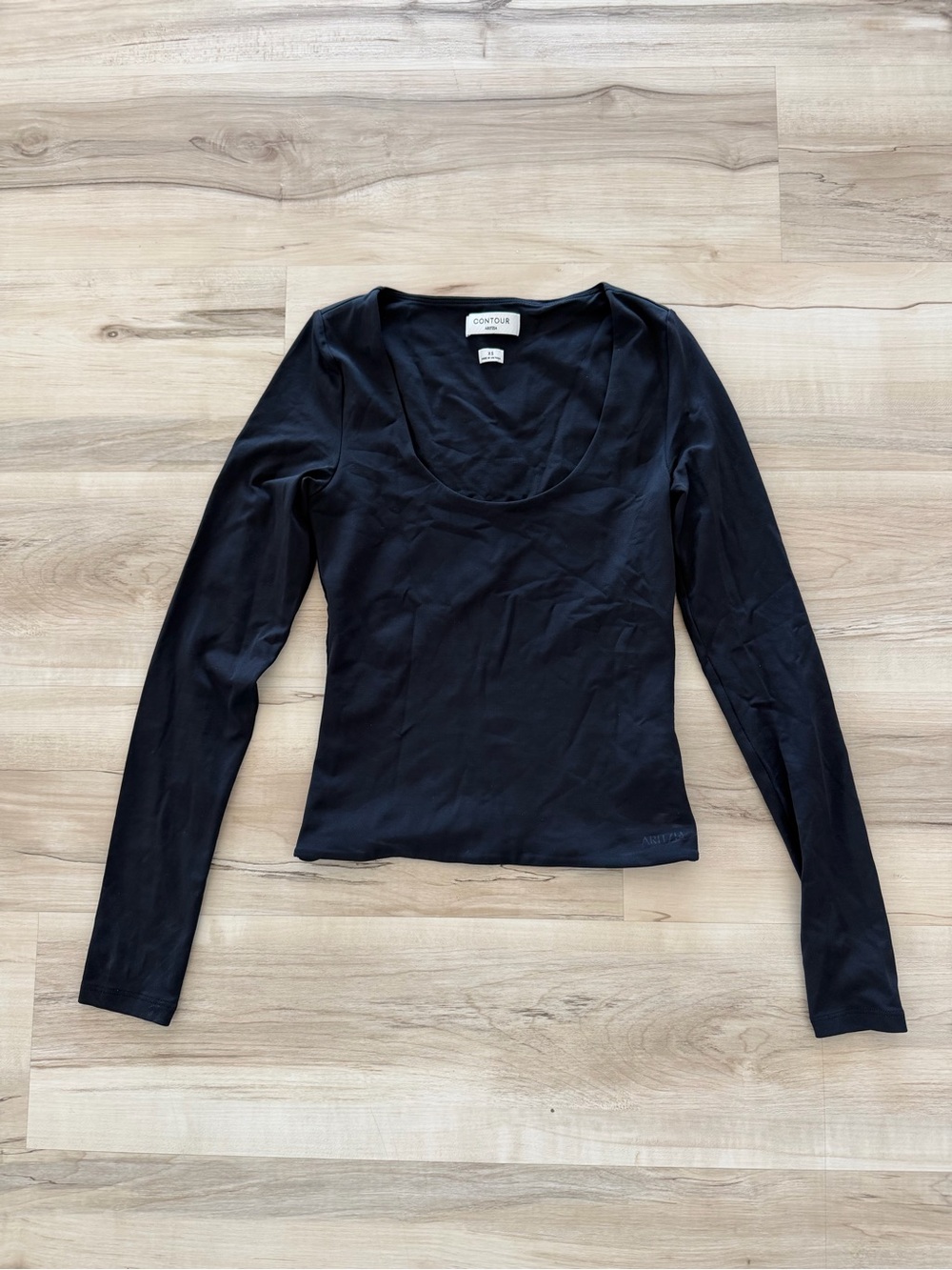 Aritzia Contour Black Long Sleeve Scoop Neck Top XS
